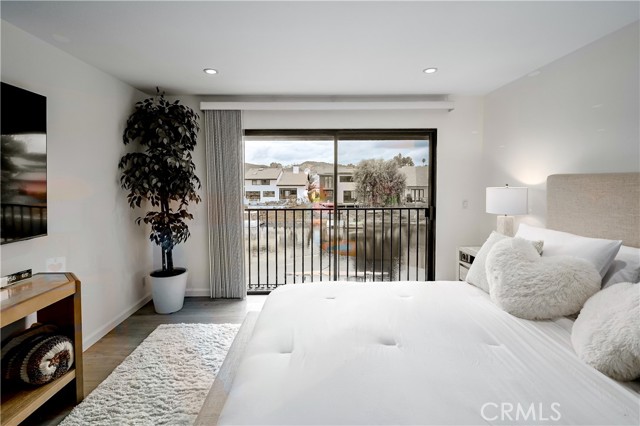 Detail Gallery Image 16 of 51 For 1359 Southwind Cir, Westlake Village,  CA 91361 - 4 Beds | 3 Baths