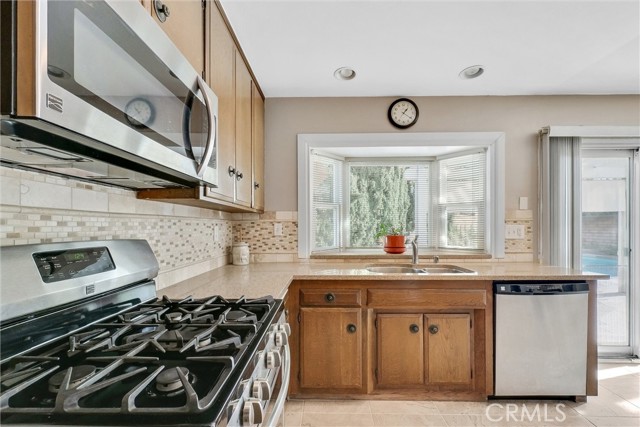 Detail Gallery Image 11 of 35 For 5816 E Paseo Balboa, Anaheim,  CA 92807 - 3 Beds | 2 Baths