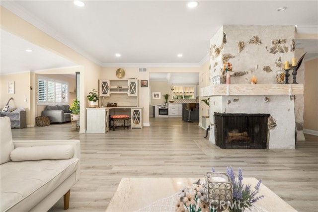 Detail Gallery Image 10 of 31 For 909 N Cleveland, Orange,  CA 92867 - 3 Beds | 2/1 Baths