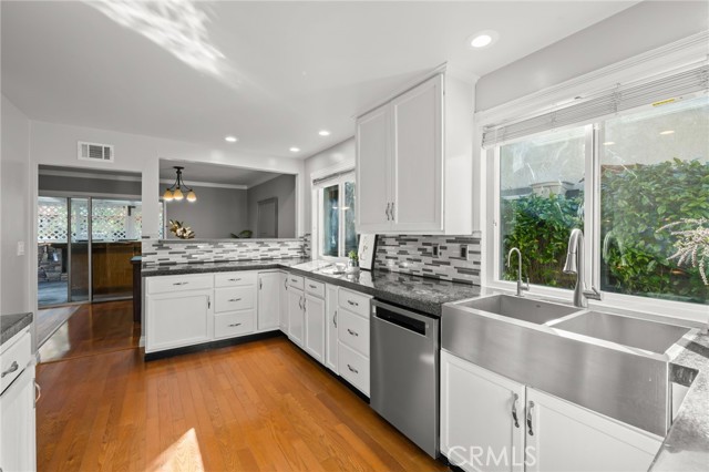 Detail Gallery Image 12 of 48 For 5328 Katherine St, Simi Valley,  CA 93063 - 4 Beds | 2 Baths