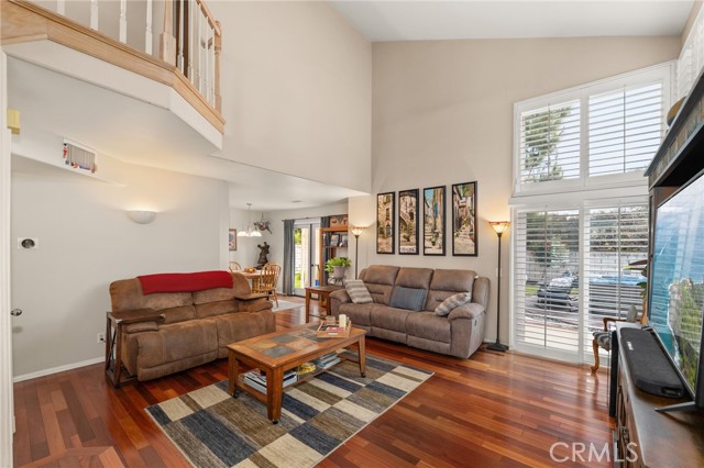 831 Arbor Cir, La Verne CA: https://media.crmls.org/medias/9f3e1ab5-6b30-4584-965f-ad63a4fa9a1e.jpg