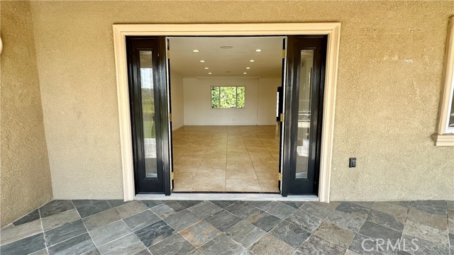 5433 Beeler Avenue, Woodland Hills CA: https://media.crmls.org/medias/9f3eab9d-3995-44fa-85b0-5cd3e62a4761.jpg