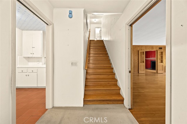 85 S San Rafael Avenue, Pasadena CA: https://media.crmls.org/medias/9f3ebd1f-94b4-4170-95b2-c5037087dab3.jpg