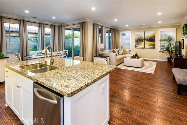 Detail Gallery Image 3 of 29 For 75 Gardenstone Pa, Irvine,  CA 92620 - 3 Beds | 2/1 Baths