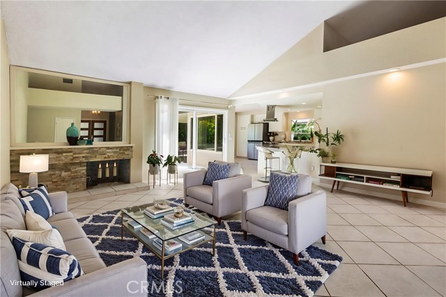 6065 Saint Augustine Drive, Riverside CA: https://media.crmls.org/medias/9f3f0f37-5bc1-47e6-b004-f74e5e84f808.jpg