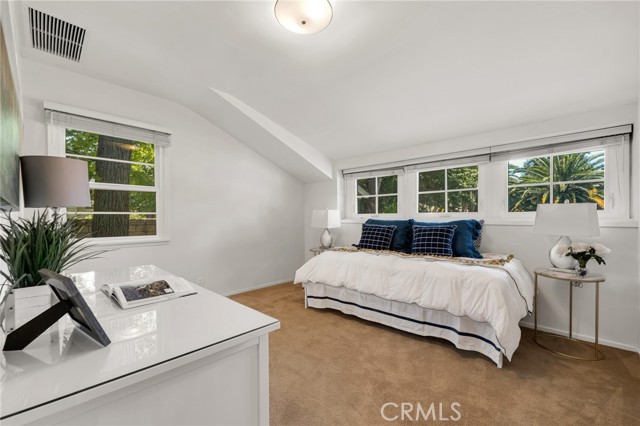 Detail Gallery Image 31 of 50 For 19439 Mayall St, Northridge,  CA 91324 - 4 Beds | 4 Baths