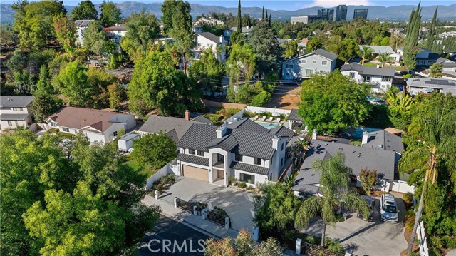 Detail Gallery Image 63 of 75 For 22269 Avenue San Luis, Woodland Hills,  CA 91364 - 5 Beds | 5/1 Baths