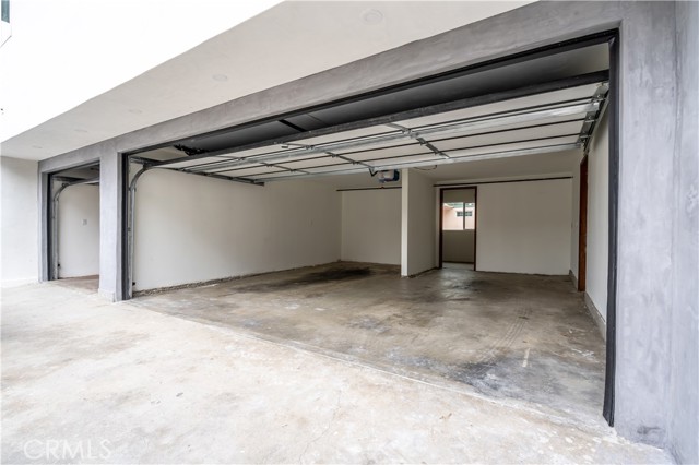 Detail Gallery Image 39 of 73 For 3362 Bellota, Los Angeles,  CA 90027 - 5 Beds | 5 Baths