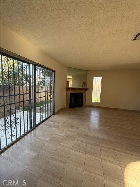 Detail Gallery Image 7 of 20 For 12121 Ramona, El Monte,  CA 91732 - 3 Beds | 3 Baths