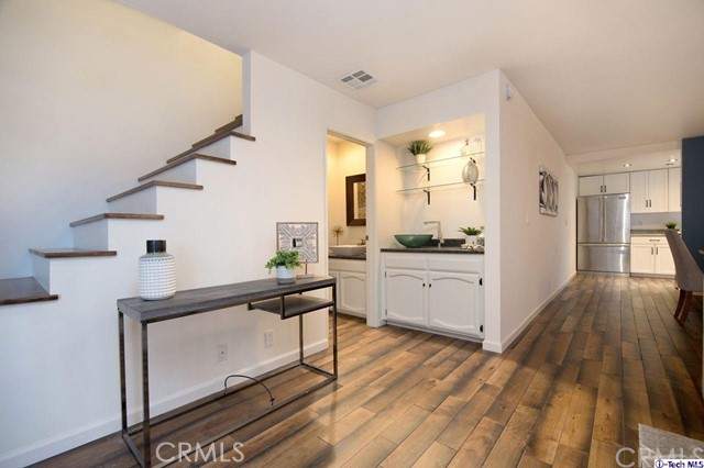 2 Bed Home for Sale in Los Angeles, California