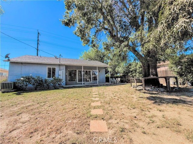 Detail Gallery Image 13 of 17 For 10360 Haskell, Granada Hills,  CA 91344 - 3 Beds | 2 Baths