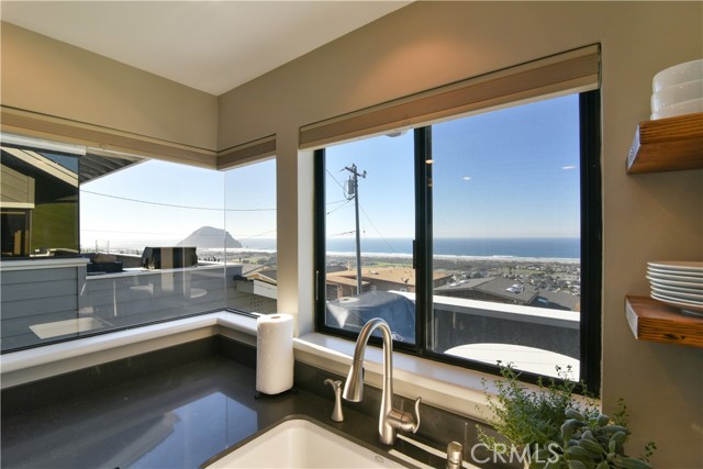 Detail Gallery Image 9 of 29 For 2640 Maple, Morro Bay,  CA 93442 - 3 Beds | 2/1 Baths