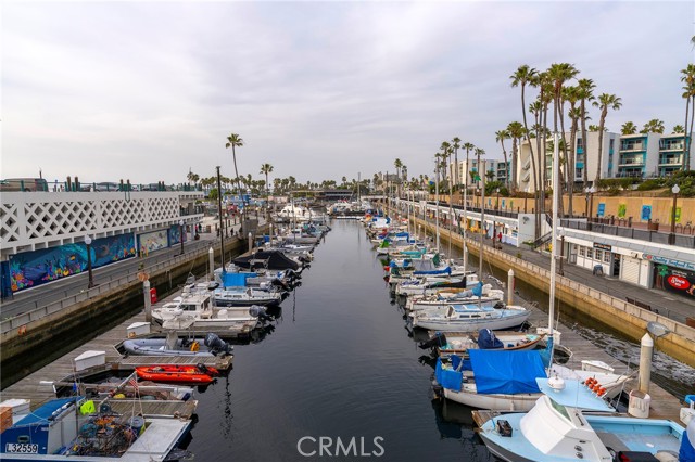 630 The Village, Redondo Beach CA: https://media.crmls.org/medias/9f420790-11e1-466b-9c30-65cd7ee3871e.jpg