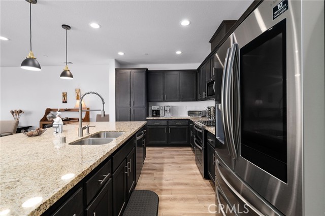 Detail Gallery Image 7 of 57 For 38464 Rosegate, Murrieta,  CA 92563 - 4 Beds | 4/1 Baths