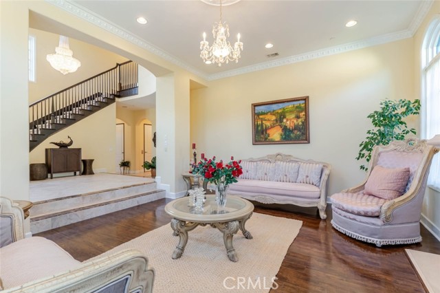 Detail Gallery Image 9 of 72 For 10817 W Stallion Ranch Rd, Sunland,  CA 91040 - 5 Beds | 6 Baths