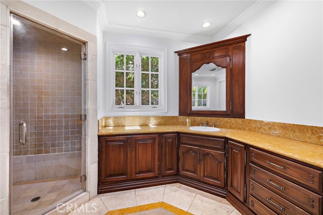 Detail Gallery Image 24 of 74 For 1316 Beverly Grove Pl, Beverly Hills,  CA 90210 - 5 Beds | 7/2 Baths