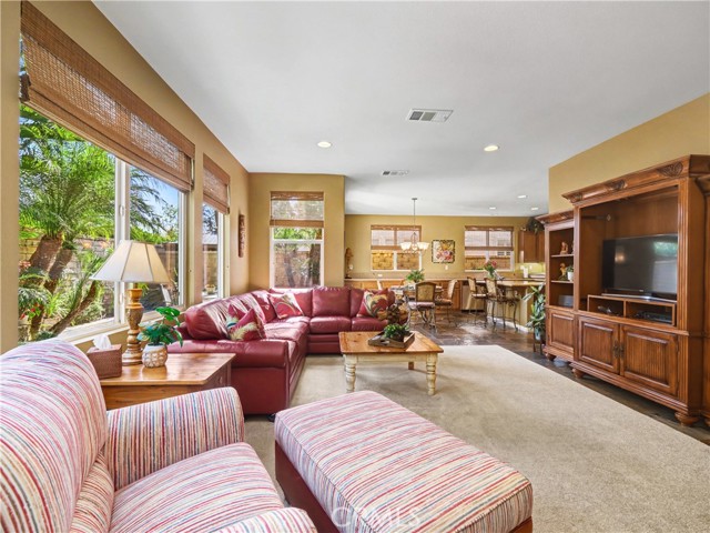 Detail Gallery Image 10 of 37 For 4696 Refugio Ct, Camarillo,  CA 93012 - 3 Beds | 2/1 Baths