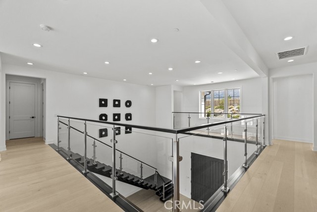 20434 W Albion Way, Porter Ranch CA: https://media.crmls.org/medias/9f42fb6c-b40c-49b0-9d29-f3dfda57166b.jpg