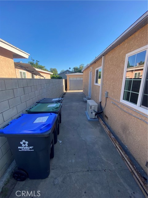 Detail Gallery Image 13 of 14 For 1206 W Mcfadden Ave, Santa Ana,  CA 92707 - 4 Beds | 2 Baths