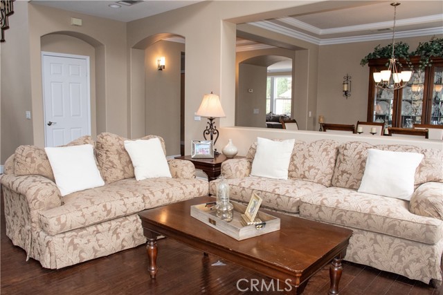 1671 Fairway Drive, Corona CA: https://media.crmls.org/medias/9f43c791-b174-4c89-9c01-cd5ecd5ae036.jpg