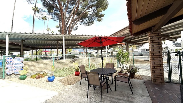 25521 Lincoln Avenue, Hemet CA: https://media.crmls.org/medias/9f448da1-9341-4f4d-96c6-c31dd84c12eb.jpg