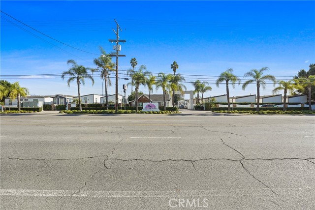 Detail Gallery Image 14 of 25 For 8250 Lankershim Bld #122,  North Hollywood,  CA 91605 - 2 Beds | 2 Baths