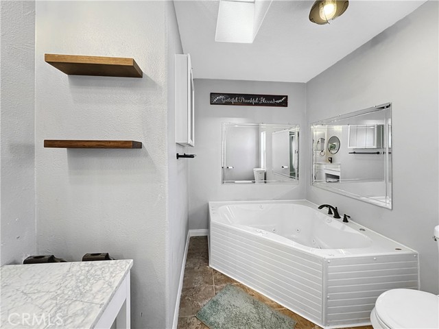 Detail Gallery Image 8 of 14 For 220 S Elk #75,  Hemet,  CA 92543 - 3 Beds | 2 Baths