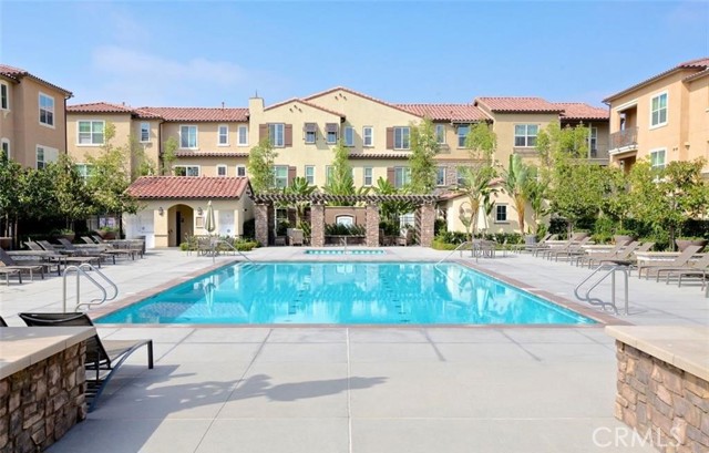 Detail Gallery Image 5 of 6 For 108 Aliso Ridge Loop, Mission Viejo,  CA 92691 - 4 Beds | 3/1 Baths