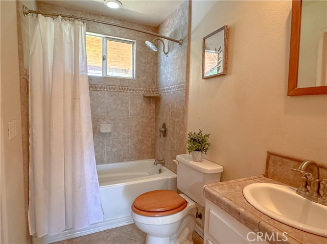 Detail Gallery Image 11 of 18 For 7035 Shale Rock Rd, Paso Robles,  CA 93446 - 3 Beds | 2 Baths