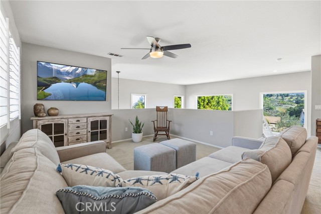 18 Whippoorwill, Trabuco Canyon CA: https://media.crmls.org/medias/9f46b2da-6d05-4b71-85f4-53b421b3d233.jpg