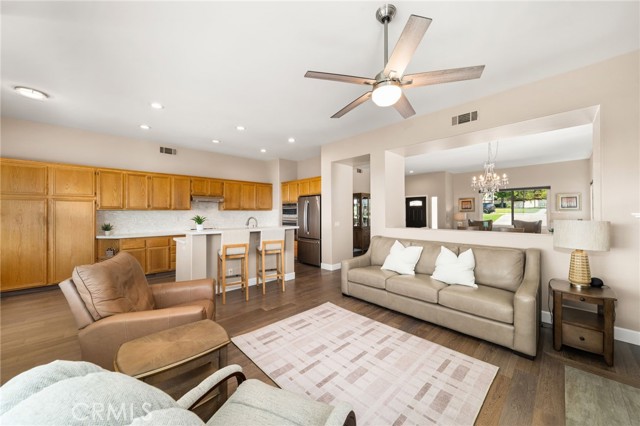 12693 Ridgecrest Drive, Rancho Cucamonga CA: https://media.crmls.org/medias/9f483443-7b7a-47c1-8dc9-43930f990ec0.jpg