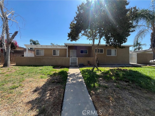 Detail Gallery Image 2 of 22 For 1111 Brookside Ave, Redlands,  CA 92373 - 3 Beds | 2 Baths