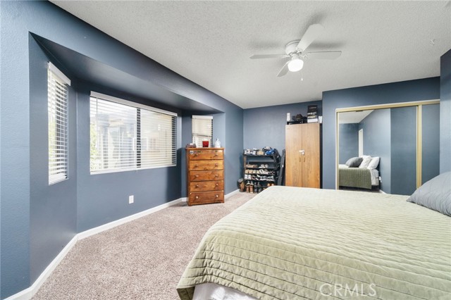 13745 Bel Air Drive, Victorville CA: https://media.crmls.org/medias/9f49b0b2-37da-417d-afb3-aa3e1a9d01b7.jpg