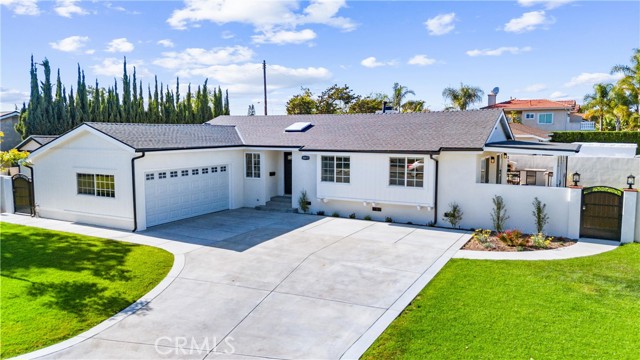 18011 Theodora Drive, Tustin CA: https://media.crmls.org/medias/9f49c0cf-bc5e-47a6-9830-6226003f776f.jpg
