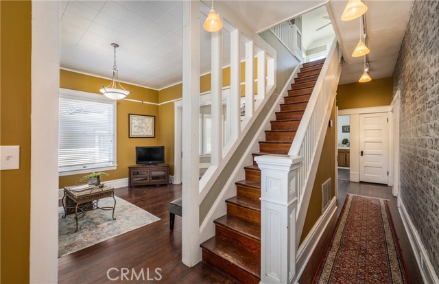 331 Nordina Street, Redlands CA: https://media.crmls.org/medias/9f49e335-4c18-42a0-88e4-f1029cea7996.jpg