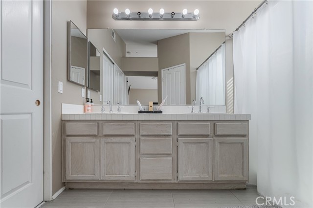 45077 Corte Bravo, Temecula CA: https://media.crmls.org/medias/9f4a16b0-ce12-47b8-b280-fb196444ce37.jpg