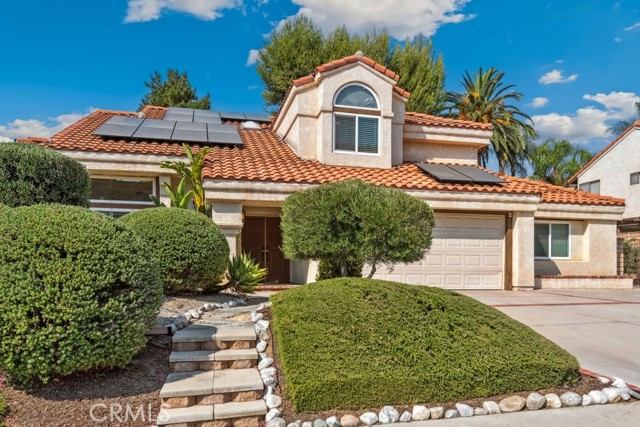 Detail Gallery Image 2 of 24 For 3019 Prado Ln, Colton,  CA 92324 - 3 Beds | 2/1 Baths