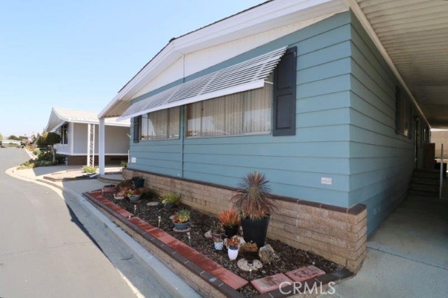 Detail Gallery Image 4 of 46 For 12726 Lake Forest Dr #25,  La Mirada,  CA 90638 - 2 Beds | 2 Baths