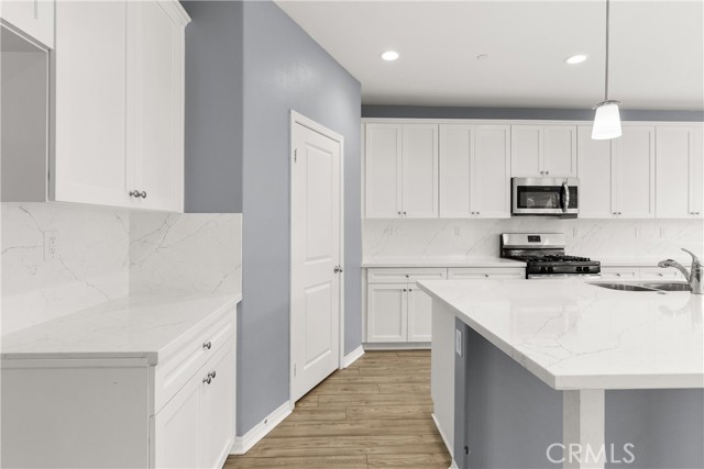 41719 Wayladn Court, Lancaster CA: https://media.crmls.org/medias/9f4a68bc-89f2-40e2-80ef-0c52a69c5db6.jpg