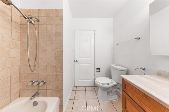 127 S Fernwood Street, West Covina CA: https://media.crmls.org/medias/9f4abcd0-3ae2-4956-8916-4b6ad72cb333.jpg