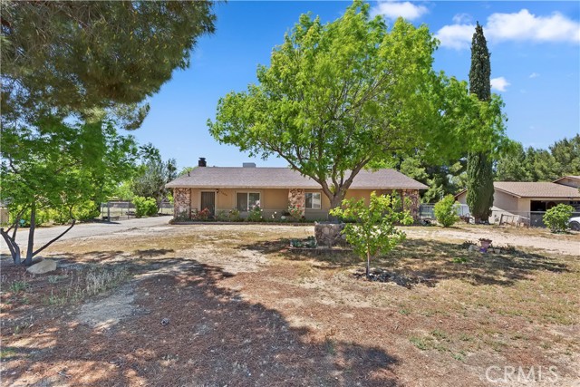 7486 Earhart Avenue, Hesperia CA: https://media.crmls.org/medias/9f4b111e-2cd5-4fb5-a07f-b81eb79fb43a.jpg
