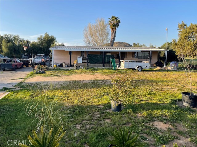 20688 Telford Ave, Perris CA: https://media.crmls.org/medias/9f4b17aa-780a-41c5-8df4-a15ae02acb03.jpg