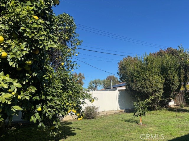 Detail Gallery Image 17 of 24 For 16245 Londelius, North Hills,  CA 91343 - 3 Beds | 1/1 Baths