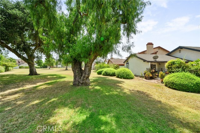 339 W Dawson Court, Glendora CA: https://media.crmls.org/medias/9f4db37d-9c4c-4323-b21e-d2d03777d7d5.jpg