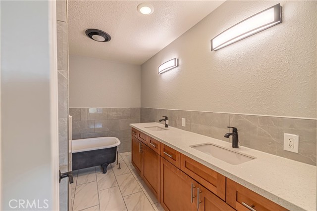 Detail Gallery Image 58 of 63 For 24401 Serra Pl, Tehachapi,  CA 93561 - 4 Beds | 3/1 Baths