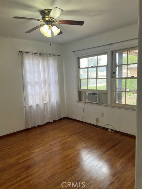 5251 Laurel Street, San Diego CA: https://media.crmls.org/medias/9f502568-dedc-4ea1-bb45-88ba559c30ff.jpg