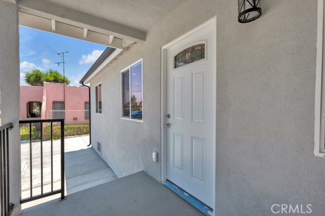 1234 W 89th Street, Los Angeles CA: https://media.crmls.org/medias/9f51d5c2-79cc-4479-91d5-d894166440aa.jpg