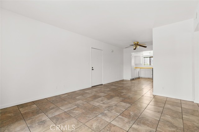 Detail Gallery Image 6 of 29 For 8801 Willis Ave #6,  Panorama City,  CA 91402 - 2 Beds | 1 Baths