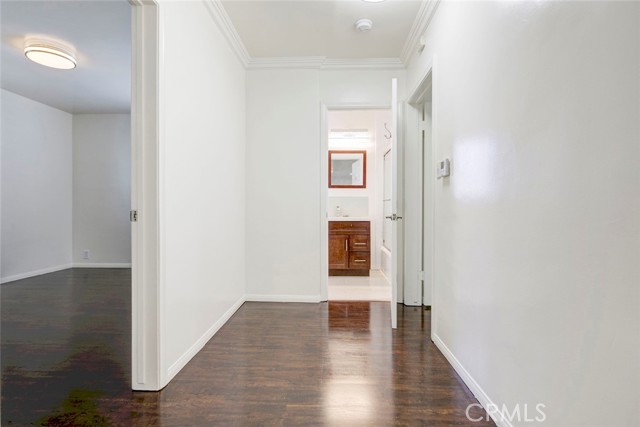 Detail Gallery Image 15 of 26 For 12156 Vanowen St, North Hollywood,  CA 91605 - 2 Beds | 1 Baths