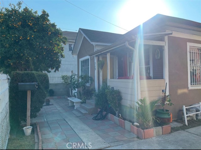 Detail Gallery Image 1 of 9 For 309 N Willowbrook Ave, Compton,  CA 90220 - 2 Beds | 2 Baths